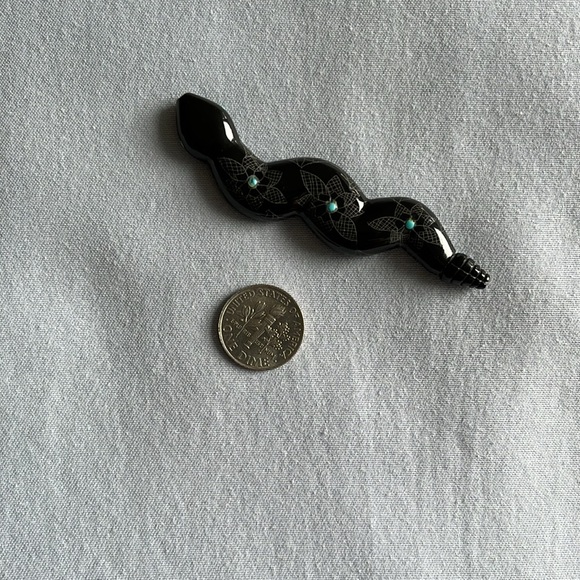 Handcrafted stone - Picture 3 of 4